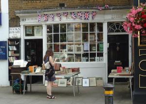 Foster's Chiswick Exterior